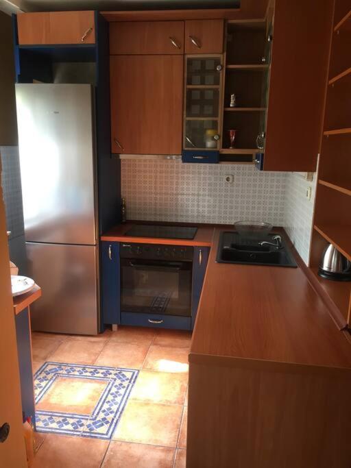 Center, Private Garage, Danube & Fortress, 3 Bdrm 2 Bath Novi Sad Esterno foto